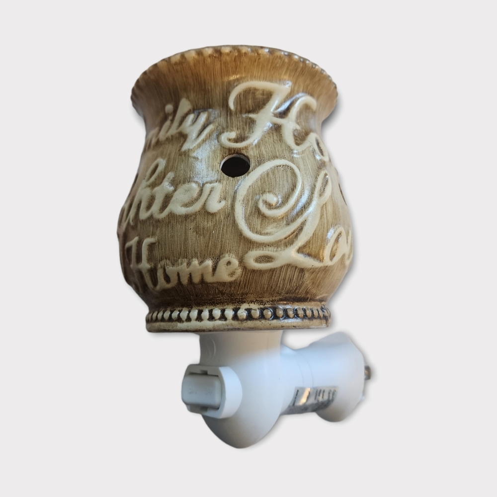 Scentsy plug in‎ warmer